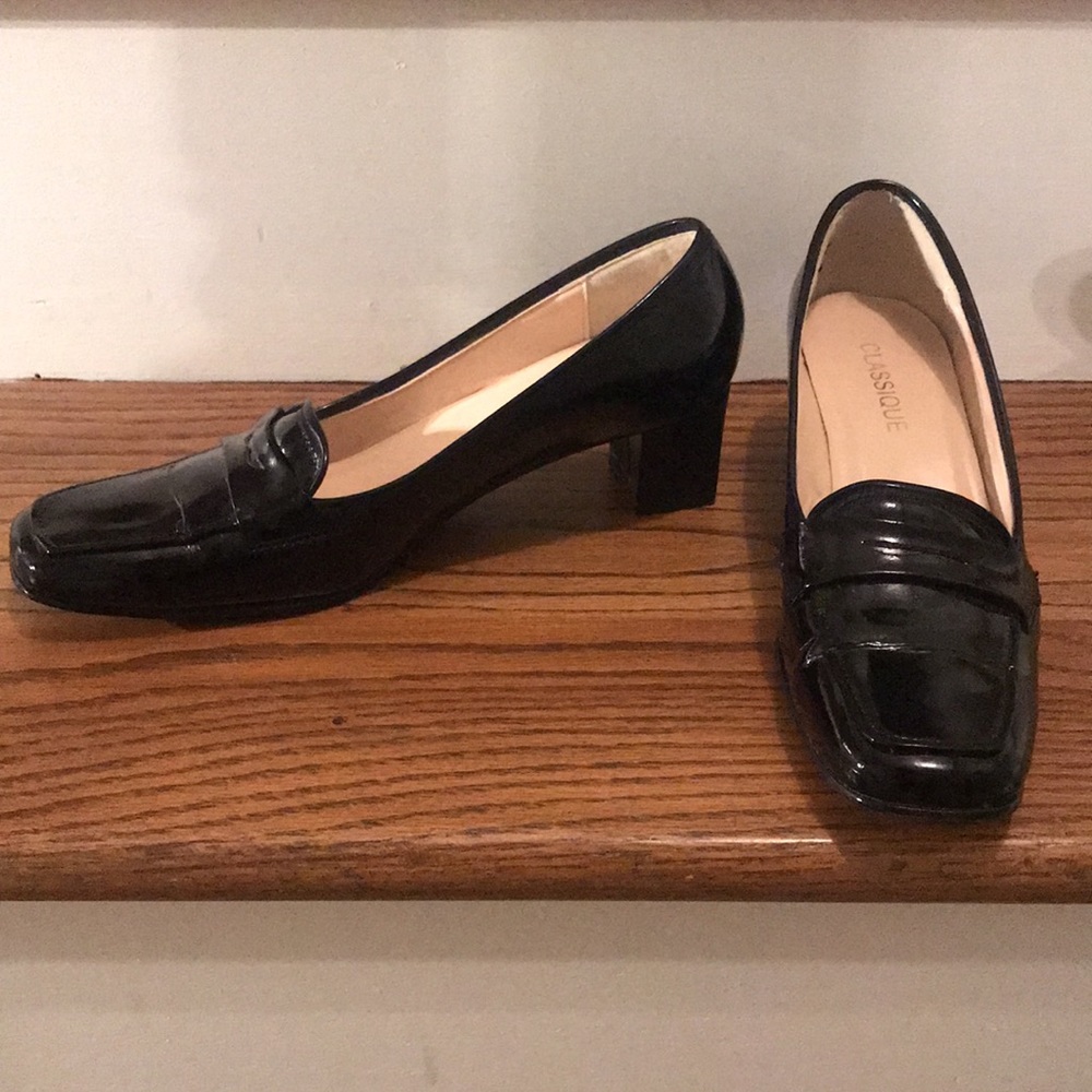 Classique Black Patent Heels 8.5 - Picture 2 of 4